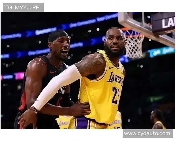 黑白直播热火与湖人巅峰对决精彩瞬间回顾与分析